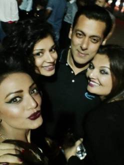 Celebs attend Salman Khan's birthday bash