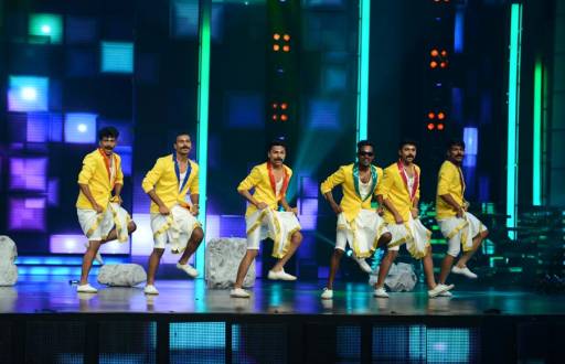 Contestants' tribute to Rajinikanth