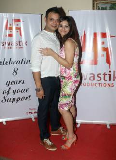 Siddharth Kumar Tewary with wife Gayatri