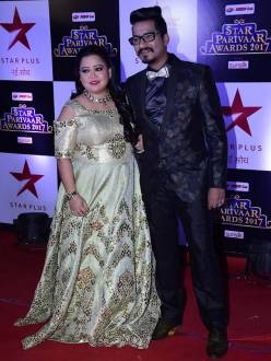 Bharti & Harsh at STAR Parivaar Awards