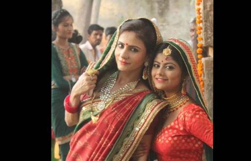 Check out these sizzling behind the scene pictures from Gandii Baat 3