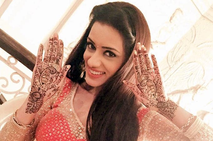 http://www.tellychakkar.com/sites/www.tellychakkar.com/files/images/story/2015/03/04/smriti01.jpg