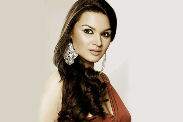 Aashka Goradia Aashka Goradia