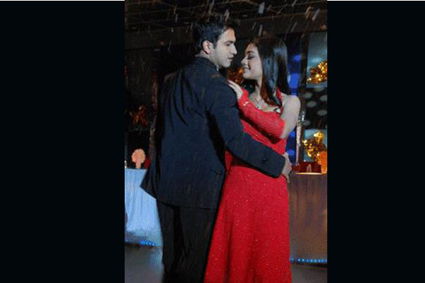 Ashu (Dev) and Annu (Sreejita) Ashu (Dev) and Annu (Sreejita)