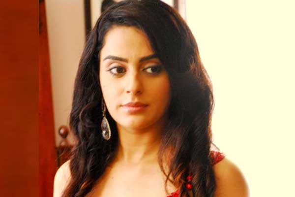 Sara Khan (Alka Tiwari) Sara Khan (Alka Tiwari)