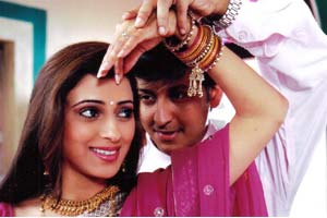 Reena Kapoor with Arjun Punjj at the beginning of the show
