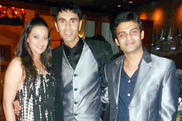 Jaswir Kaur, Sandip Soparrkar and Amit Dolawat Jaswir Kaur, Sandip Soparrkar and Amit Dolawat