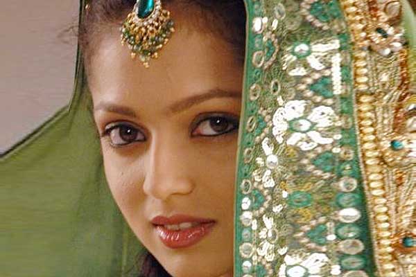 Drashti Dhami Drashti Dhami