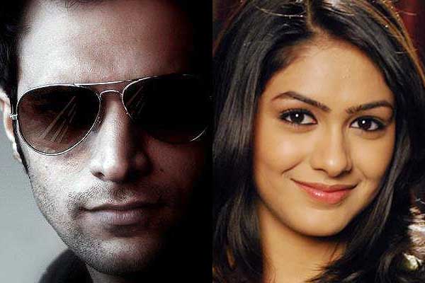 Shaleen Malhotra and Mrunal Thakur Shaleen Malhotra and Mrunal Thakur