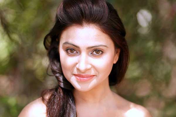 Aleeza Khan Aleeza Khan
