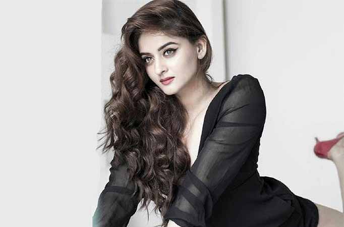 Mahhi Vij Mahhi Vij