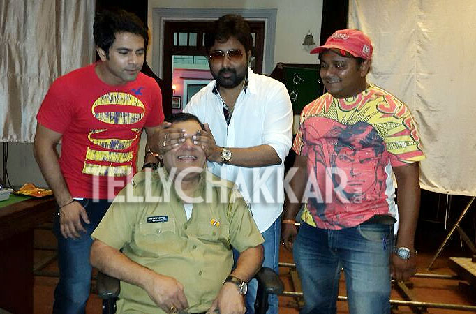Gopi Bhalla pranked on the sets of SAB TV Gopi Bhalla pranked on the sets of SAB TV