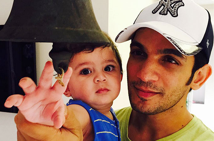 Arjun Bijlani with his son Arjun Bijlani with his son