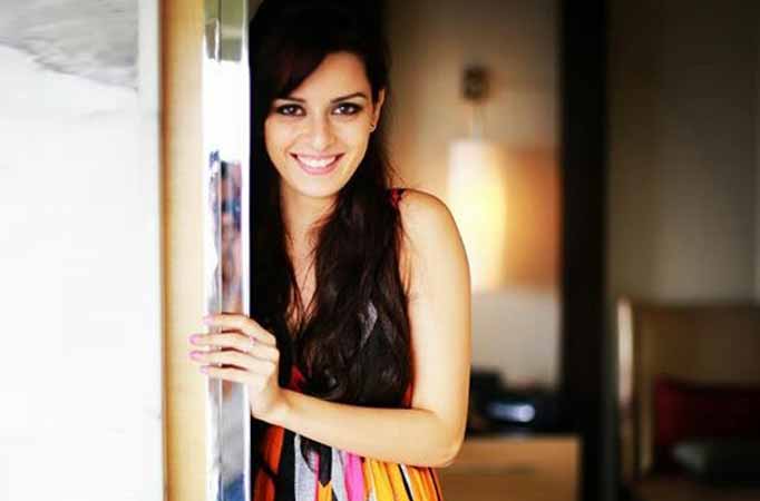Ekta-Kaul Ekta-Kaul