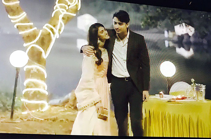 Kuch Rang Pyar Ke Aise Bhi Kuch Rang Pyar Ke Aise Bhi