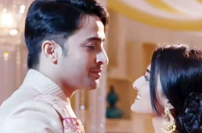 Kuch Rang Pyar Ke Aise Bhi Kuch Rang Pyar Ke Aise Bhi