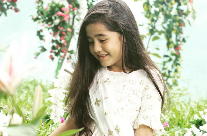 Aakriti Sharma aka Kullfi most adored on the sets of Kullfi Kumarr Bajewala Kullfi Kumarr Bajewala