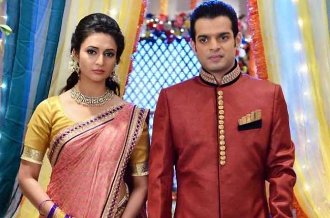Yeh Hai Mohabbatein Serial Star Cast Real Name Raman and Ishita to share a romantic moment in Star Plus' Ye Hai