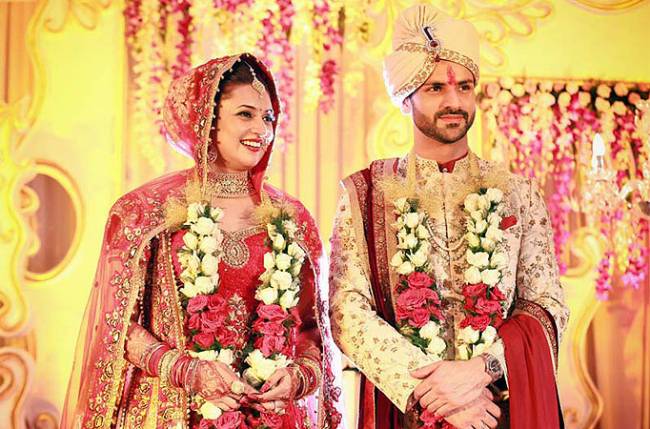 #DiVekWedding: TV industry showers wishes on newly married ...