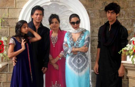 Shah rukh Khan with Family