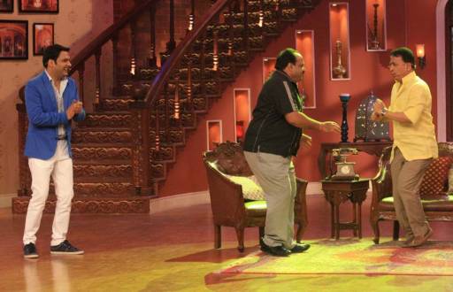 Virender Sehwag and Sunil Gavaskar on the sets of Comedy Nights with Kapil