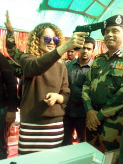Kangana Ranaut interacts with jawans at an Army camp 