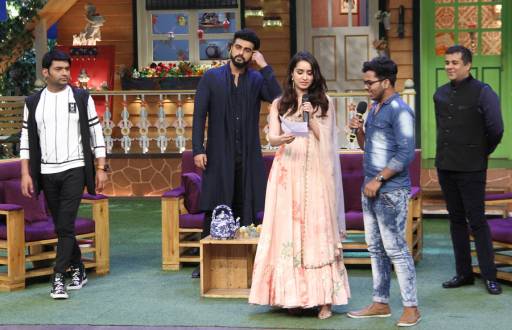 Shraddha Kapoor sings for a fan on The Kapil Sharma Show