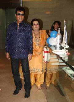 Celebs at Tusshar Kapoor's son's birthday 