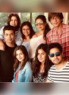Bollywood parties with SRK as he turns 52