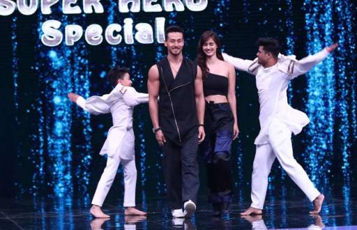 Tiger and Disha attend Super Dancer Chapter 2 with Manish Paul 