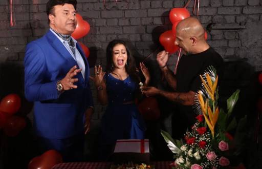 On birthday: Neha Kakkar gets surprised on the sets of Indian Idol 10 