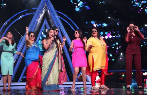 Taarak Mehta Special on  Indian Idol 10