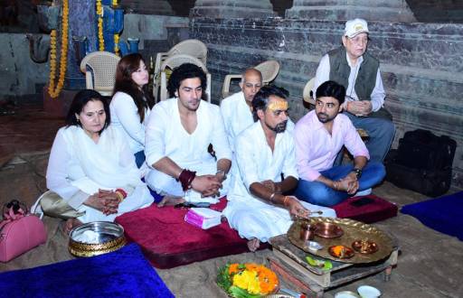 Vighnaharta Ganesh team celebrates Ganpati Pooja on completing 500 episodes
