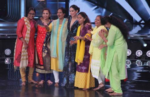 Karisma Kapoor recreates iconic song 'Maiya Yashoda' on Dance India Dance Champions
