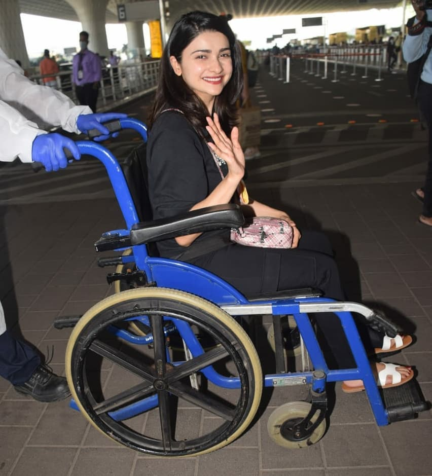 Prachi Desai spotted on a wheelchair at the airport, the actress was seen  with a bright smile even though she had a injury, SEE PIC
