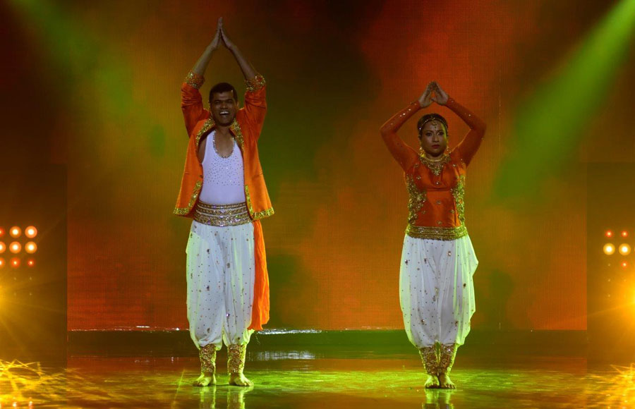 Wild Card contestants - Siddarth - Trupti Jadhav on the sets of Nach Baliye 8