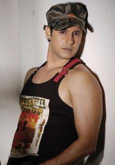Rakeshh Paaul To Enter Resham Dankh