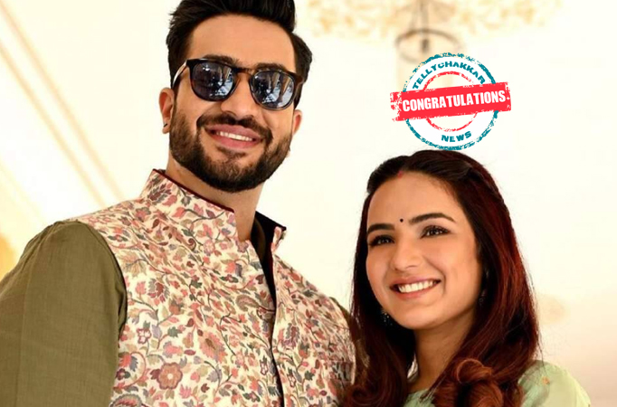 Congratulations! Jasmin Bhasin and Aly Goni bring home a swanky new Mercedes and we can't stop adoring it! Deet inside Congratulations! Jasmin Bhasin and Aly Goni bring home a swanky new Mercedes and we can't stop adoring it! Deet inside
