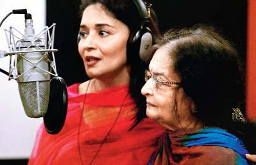 Madhuri Dixit (Kaahe Chedd)
