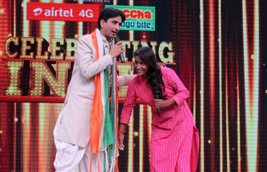Mahatma Gandhi's grandson Tushar and Kumar Vishwas in Sa Re Ga Ma Pa Li'l Champs
