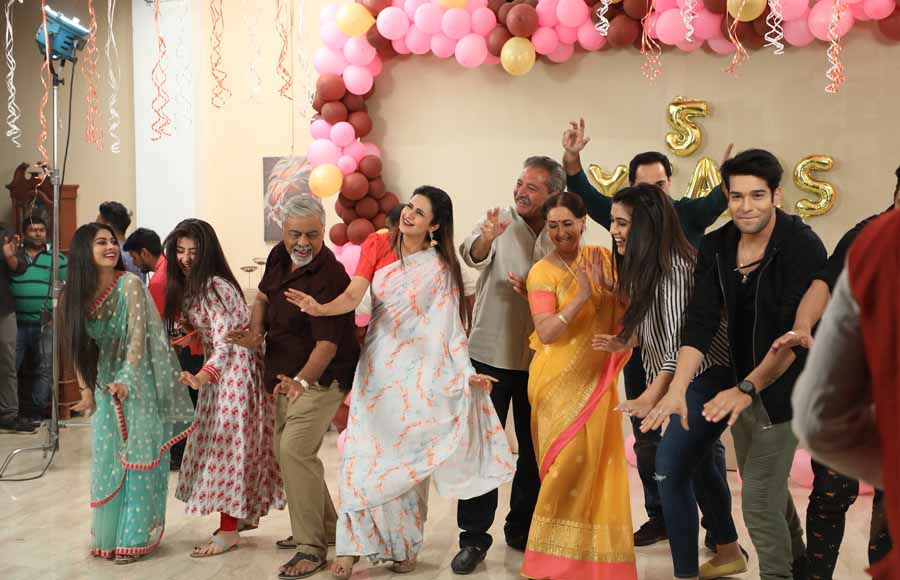 Yeh Hai Mohabbatein Completes 5 Years!