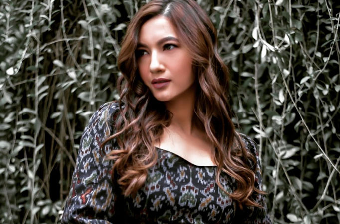 When Gauahar Khan danced on Senorita at the airport Gauahar Khan