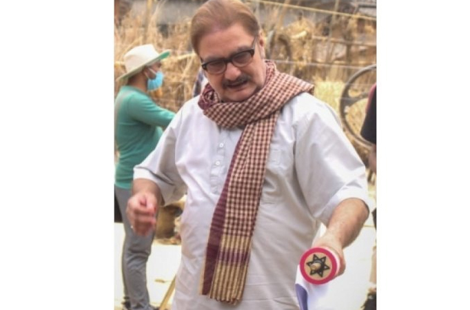 Vinay Pathak Vinay Pathak