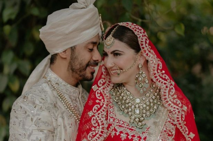 Abhishek Pathak and Shivaleeka Oberoi are officially married! Check out the first pictures of the newlyweds Abhishek Pathak and Shivaleeka Oberoi are officially married! Check out the first pictures of the newlyweds