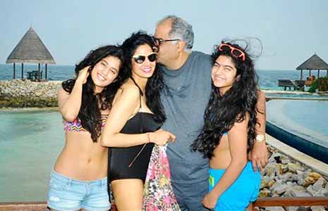 Evergreen Sridevi looks hot in bikini? Evergreen Sridevi looks hot in bikini?