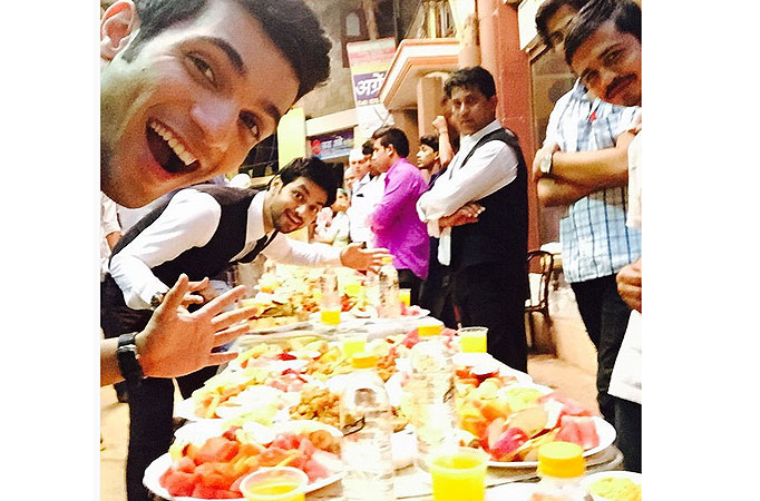 Grand Iftaar party on the sets of Meri Aashiqui Grand Iftaar party on the sets of Meri Aashiqui