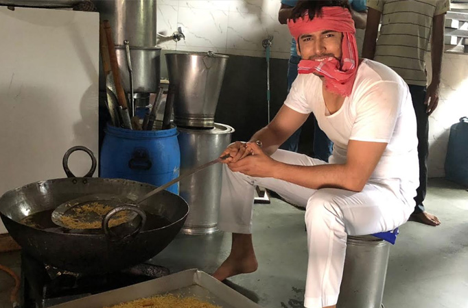 Shivin Narang Shivin Narang turns halwai