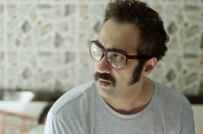 Ranvir Shorey Caught in the Web of a Bully! Ranvir Shorey