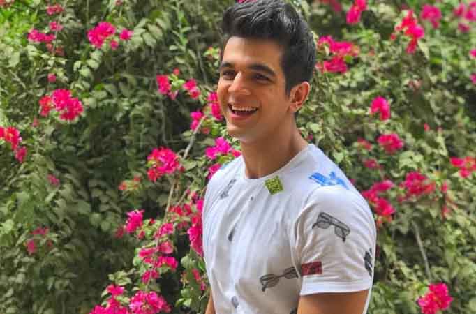 THIS Kuch Rang Pyaar Ke actor took the MUMBAI LOCAL! THIS Kuch Rang Pyaar Ke actor took the MUMBAI LOCAL!