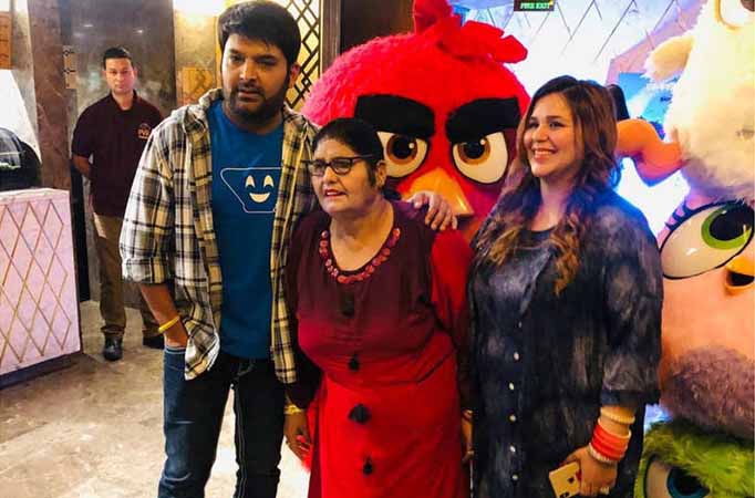 Kapil Sharma’s movie outing with family and The Kapil Sharma Show team Kapil Sharma’s movie outing with family and The Kapil Sharma Show team